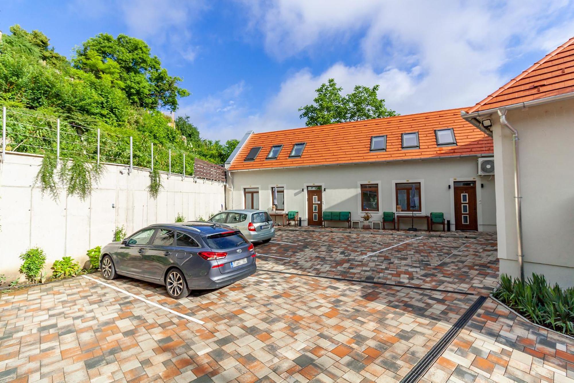 Monbuhim Comfort Veszprém